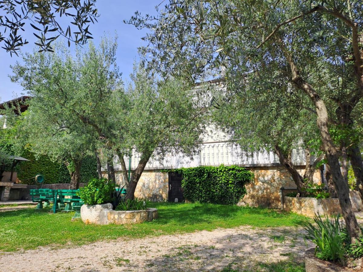 Apartments Berny Sveti Vid-Miholjice Luaran gambar