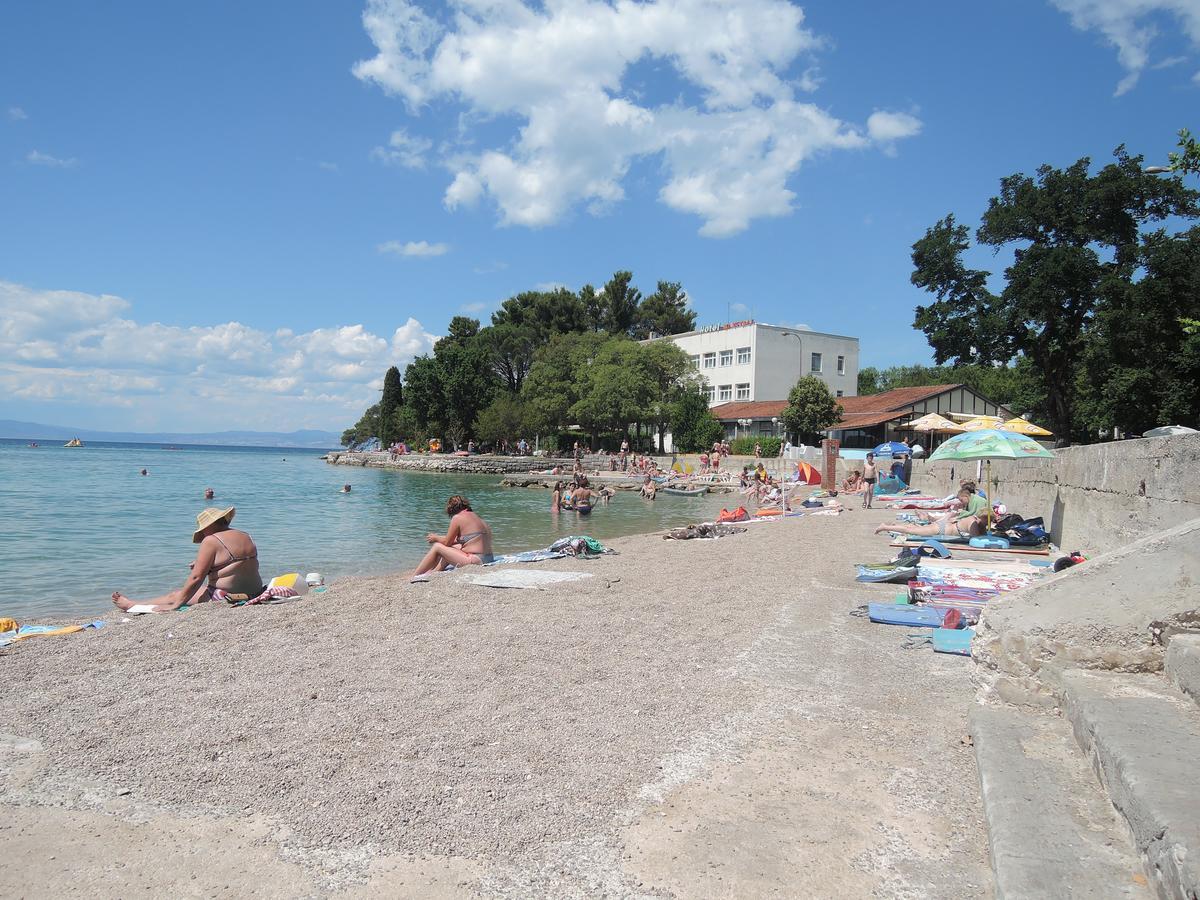 Apartments Berny Sveti Vid-Miholjice Luaran gambar